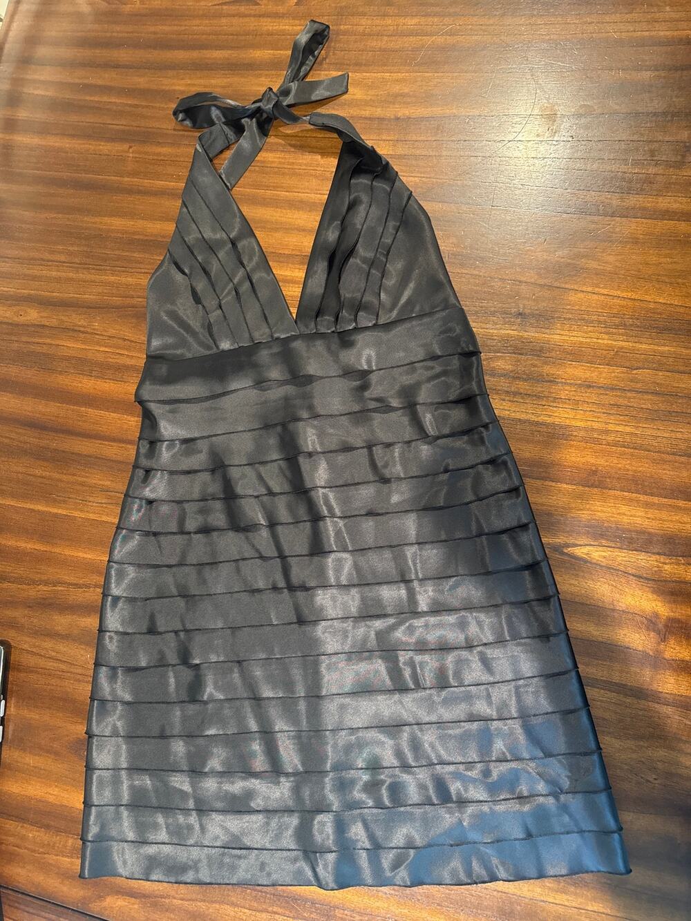 Twenty-One Black Satin Feel Halter Dress Pleated Party Cocktail Size Large
